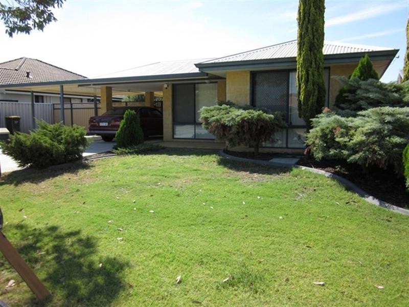 82 Bennett Street, Caversham WA 6055