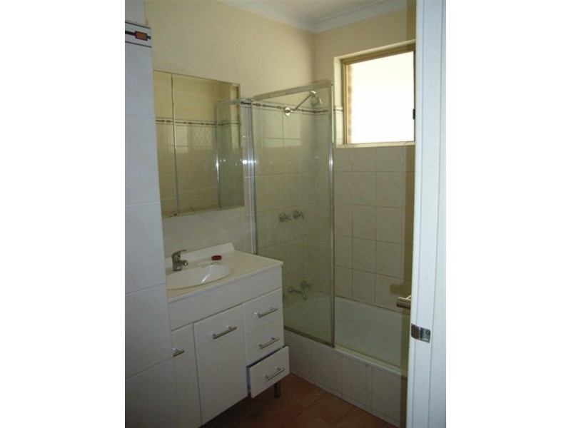 14 Roger Street, Midland WA 6056