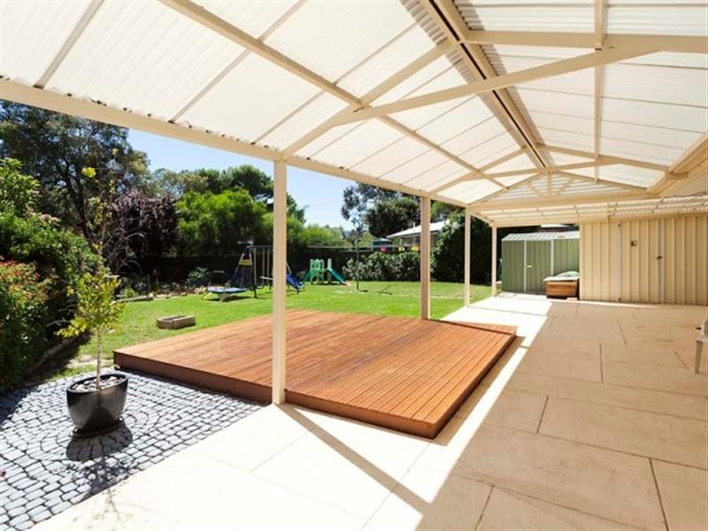 4 Horner Way, Herne Hill WA 6056