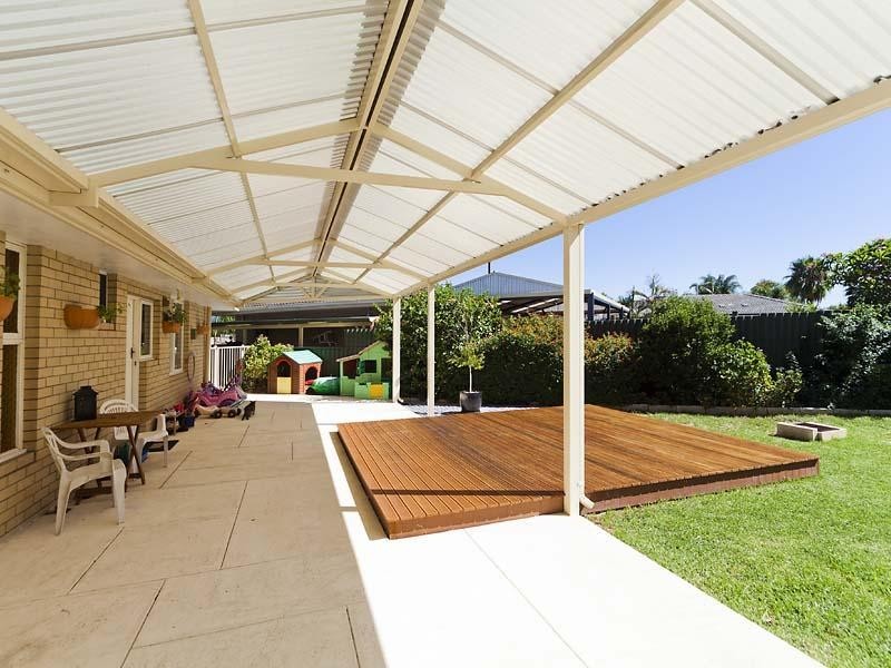 4 Horner Way, Herne Hill WA 6056