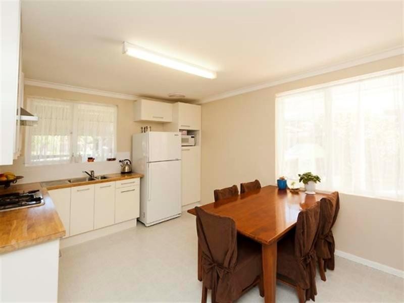 4 Horner Way, Herne Hill WA 6056