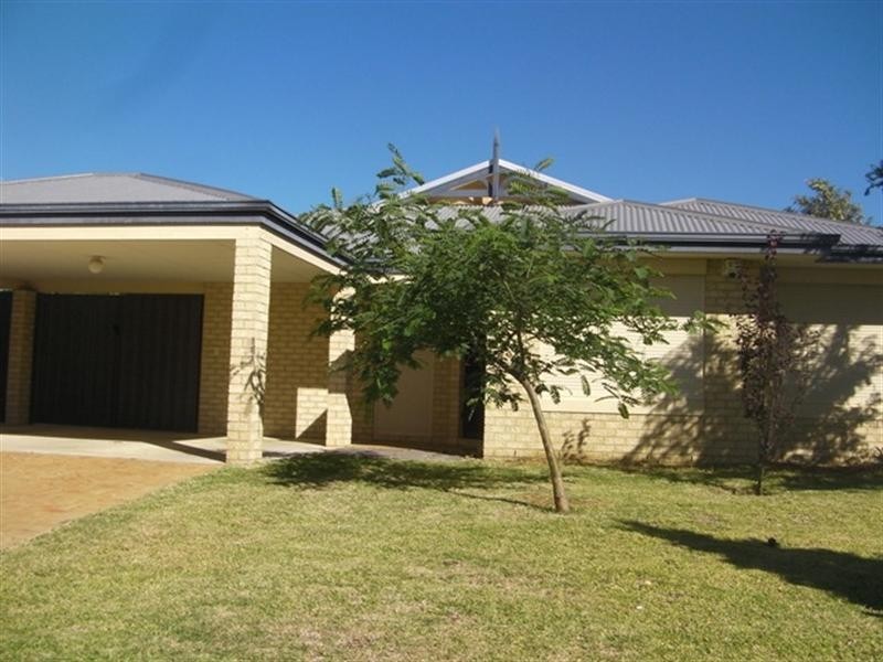 23 Whimbrel Green, High Wycombe WA 6057