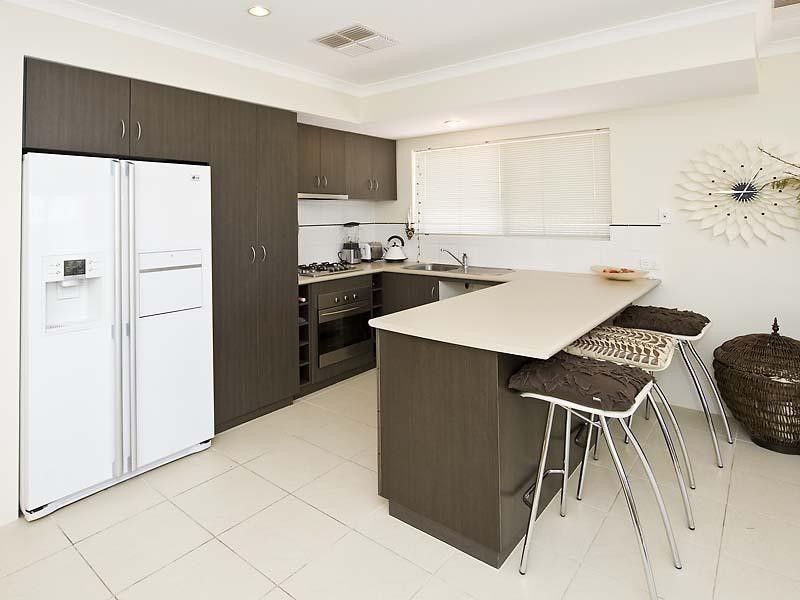 11A Aquaviva Circle, Viveash WA 6056