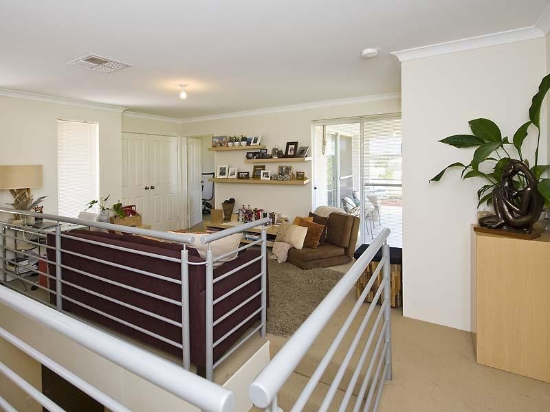 11A Aquaviva Circle, Viveash WA 6056