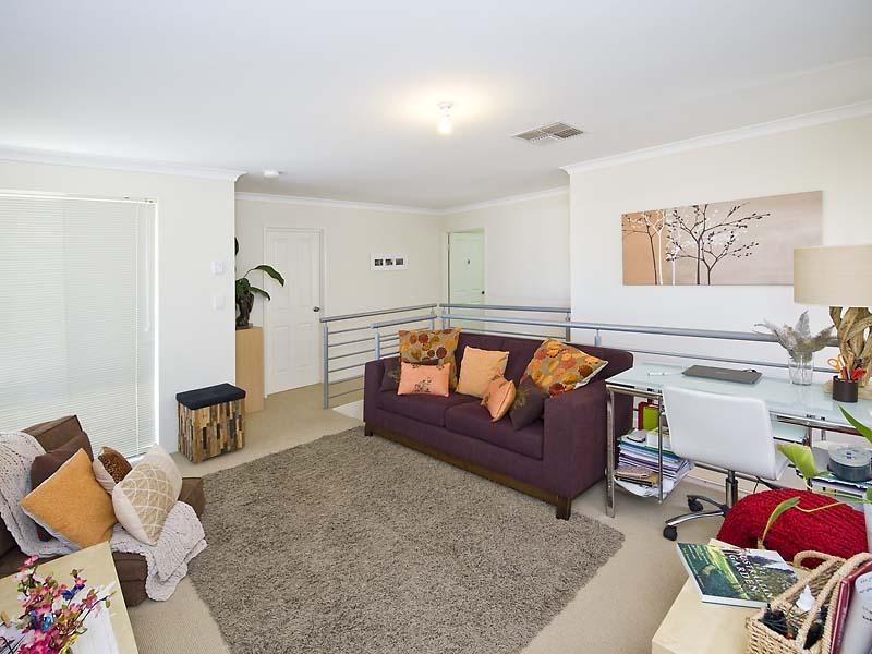 11A Aquaviva Circle, Viveash WA 6056