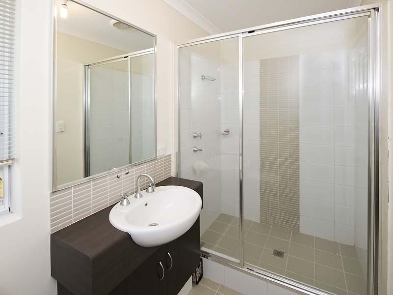 11A Aquaviva Circle, Viveash WA 6056