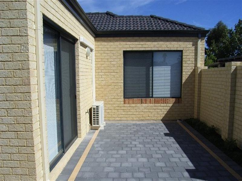 1/45 Wroxton Street, Midland WA 6056