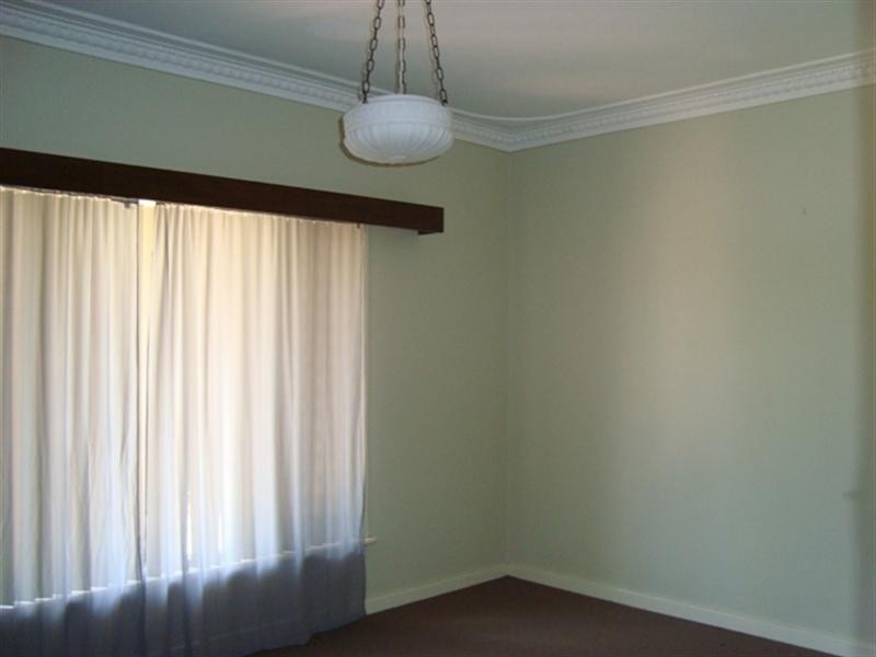 14 Stirling Close, Swan View WA 6056