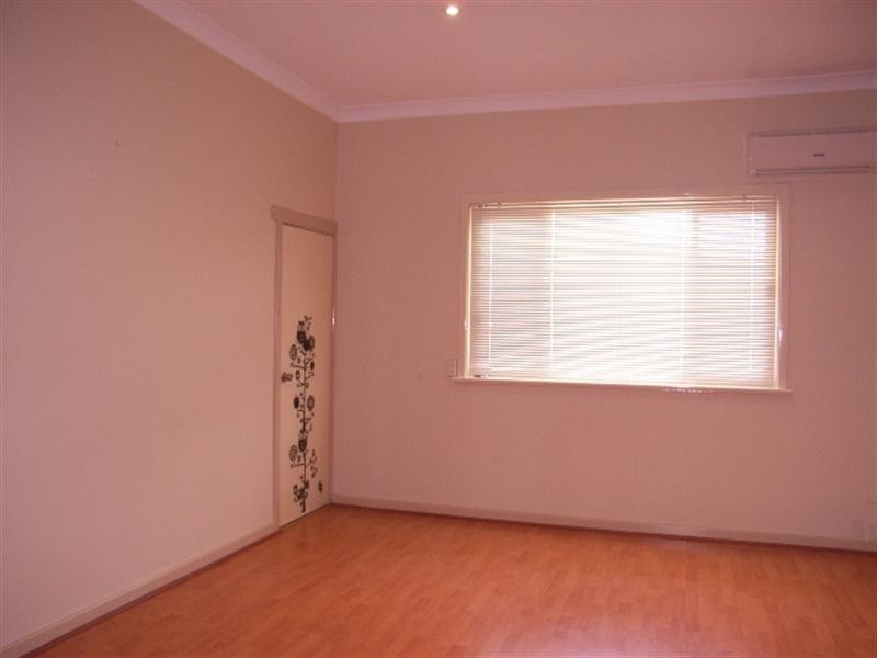 38 Margaret Street, Midland WA 6056