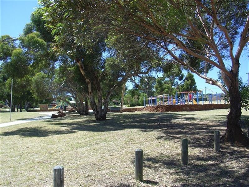 32 Coolga Road, Koongamia WA 6056