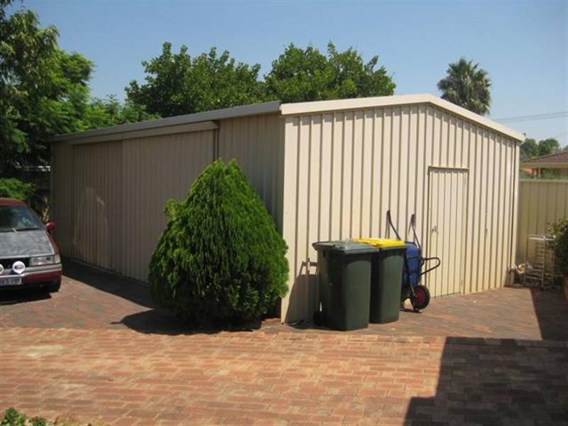 24 Kingston Place, Midland WA 6056