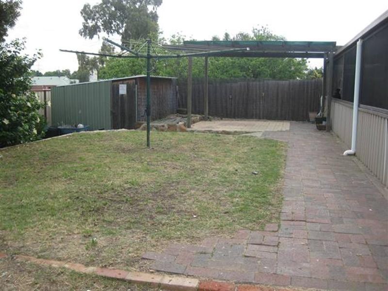 1A Blackadder Road, Swan View WA 6056