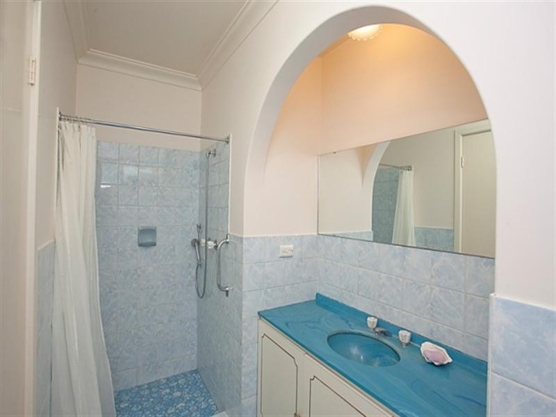 33 Christowe Drive, Swan View WA 6056