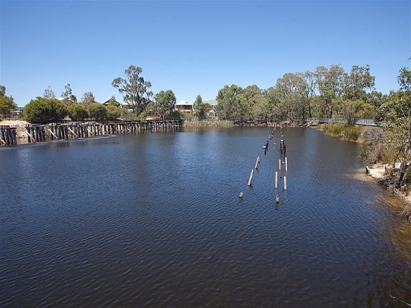 2 Muja Lane, Woodbridge WA 6056