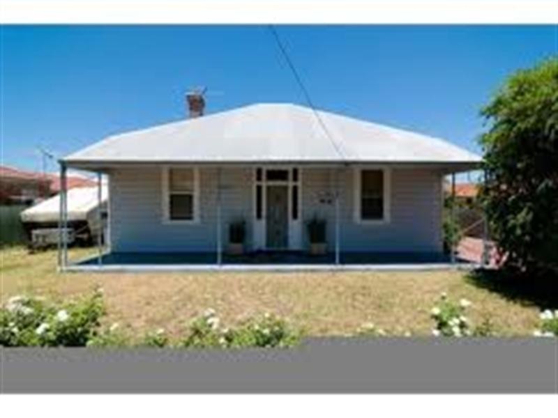7 Henry Street, Midland WA 6056
