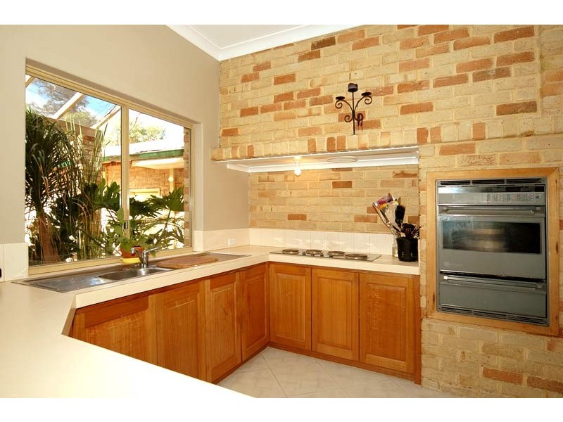 22 Cockatoo Drive, Mundaring WA 6073