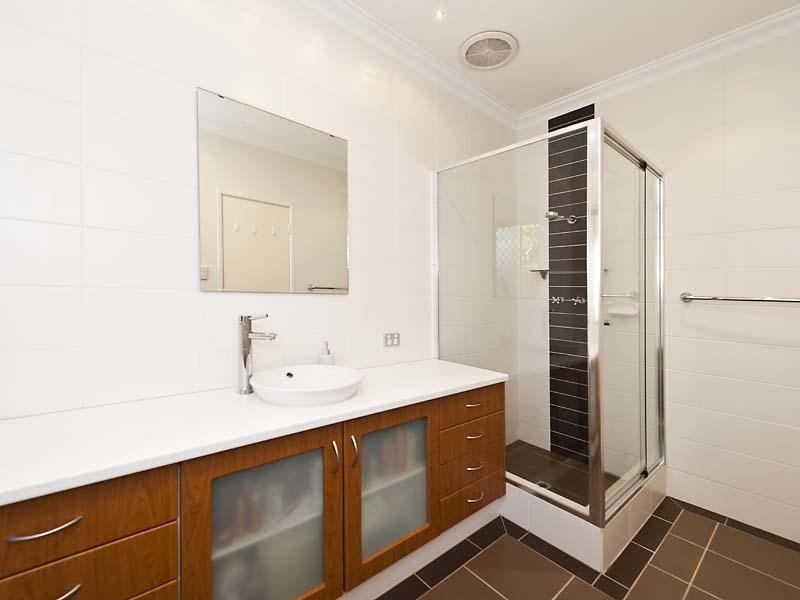 64 Gallipoli Drive, Greenmount WA 6056