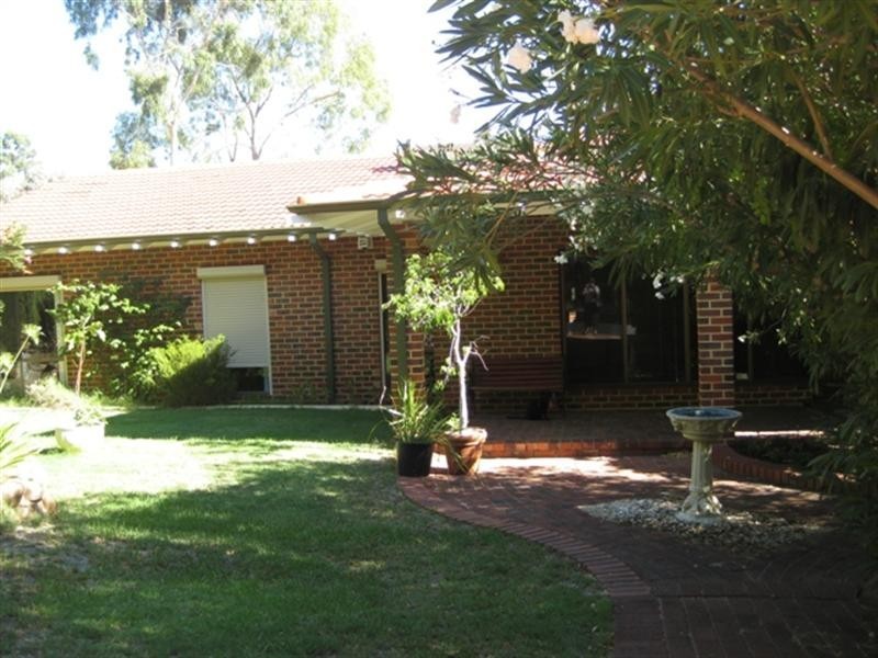 2 Fischer Road, Darlington WA 6070