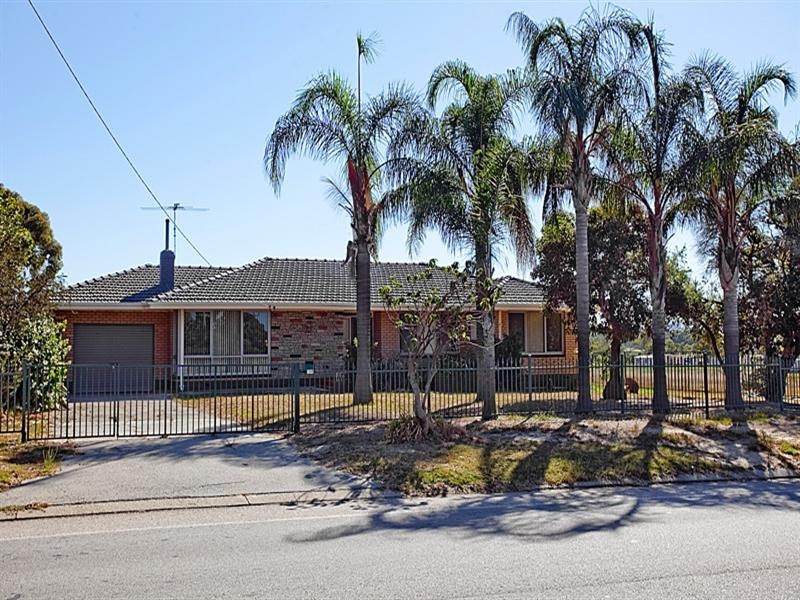 105 Middle Swan Road, West Swan WA 6055