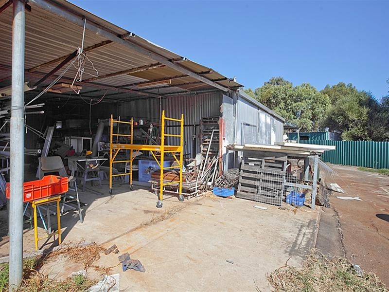 105 Middle Swan Road, West Swan WA 6055