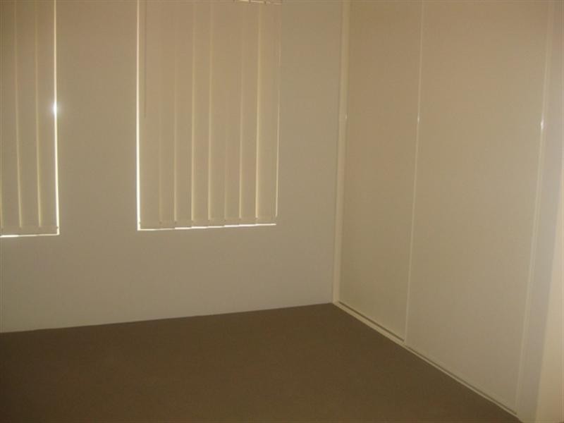 4/26 Mathoura Street, Midland WA 6056