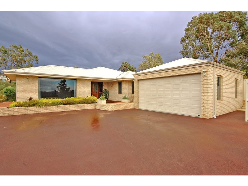 3 Grevillea Crescent, Swan View WA 6056