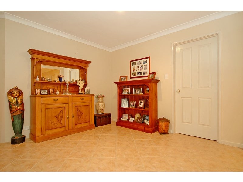 3 Grevillea Crescent, Swan View WA 6056