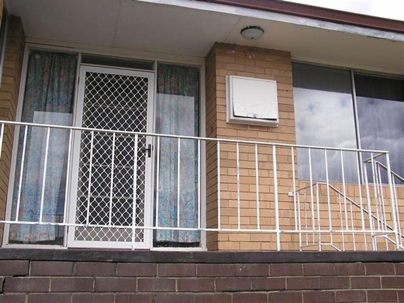 16 Bladon Way, Swan View WA 6056