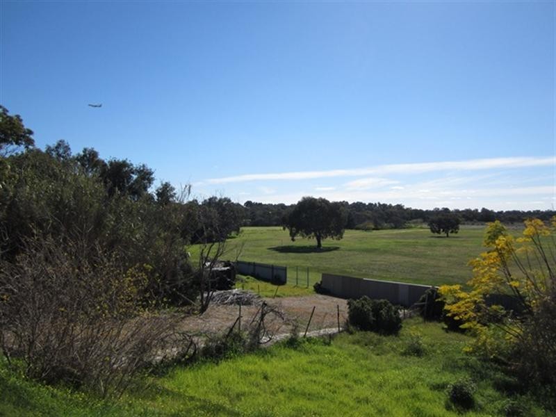 12 Bayley Street, Woodbridge WA 6056