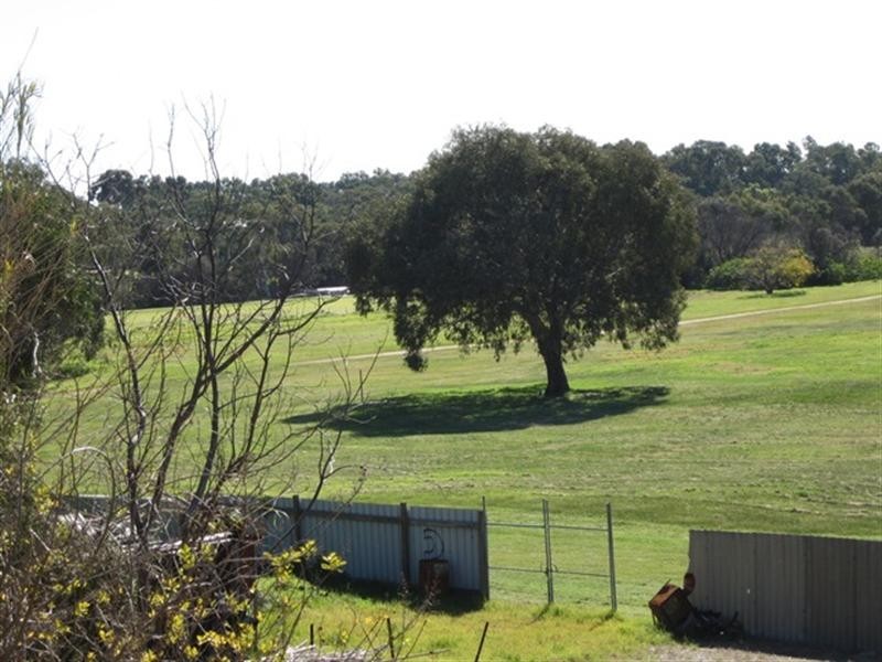 12 Bayley Street, Woodbridge WA 6056