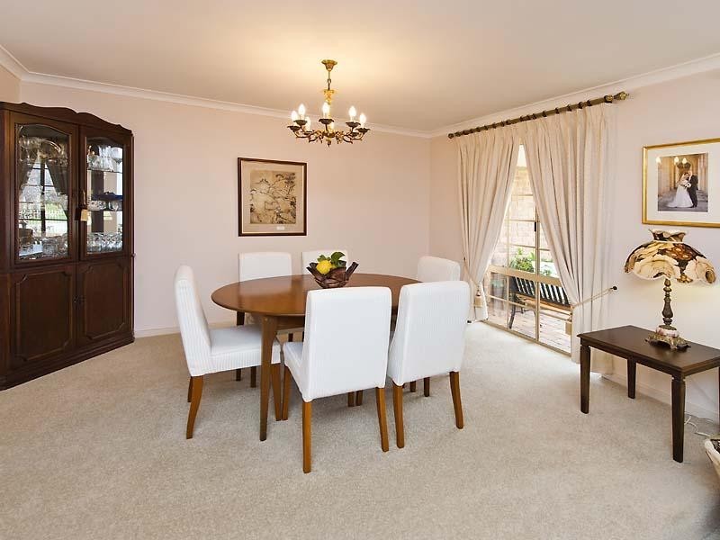 9 Winston Crescent, Viveash WA 6056