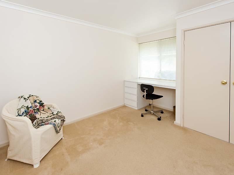 9 Winston Crescent, Viveash WA 6056