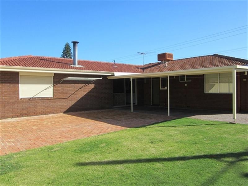 10 Salisbury Road, Midvale WA 6056