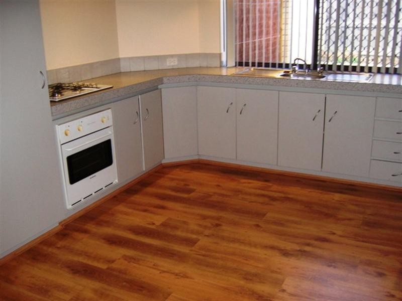 11 Yanderra Court, Stratton WA 6056