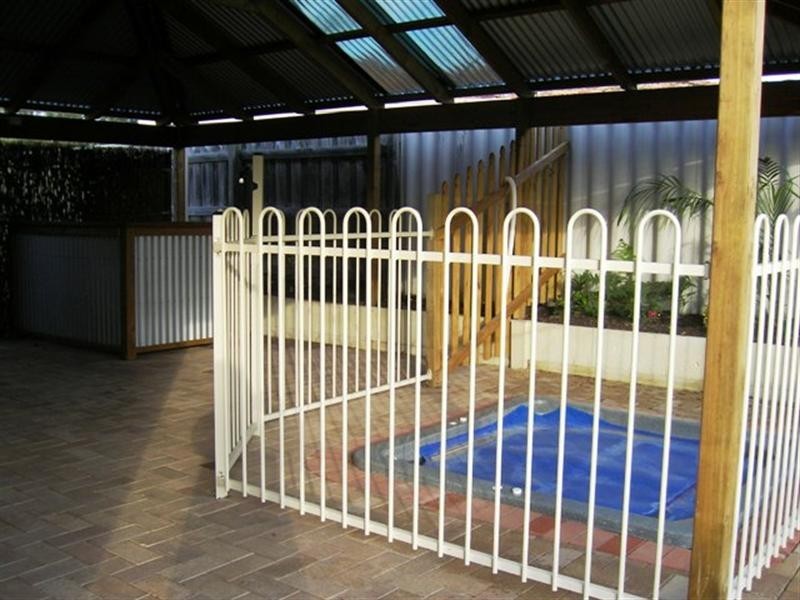 11 Yanderra Court, Stratton WA 6056