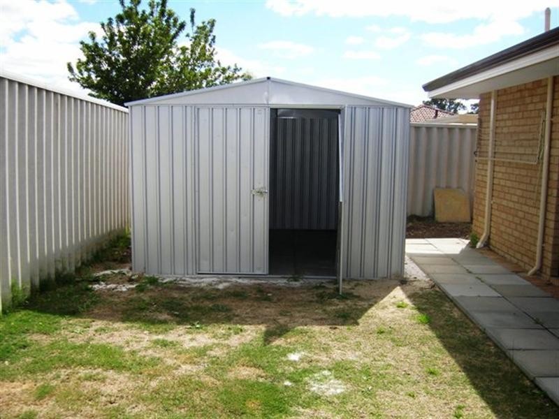 11 Yanderra Court, Stratton WA 6056