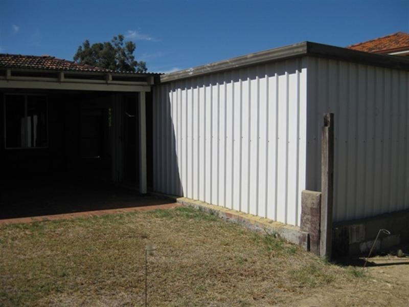 5 Redgum Lane, Swan View WA 6056