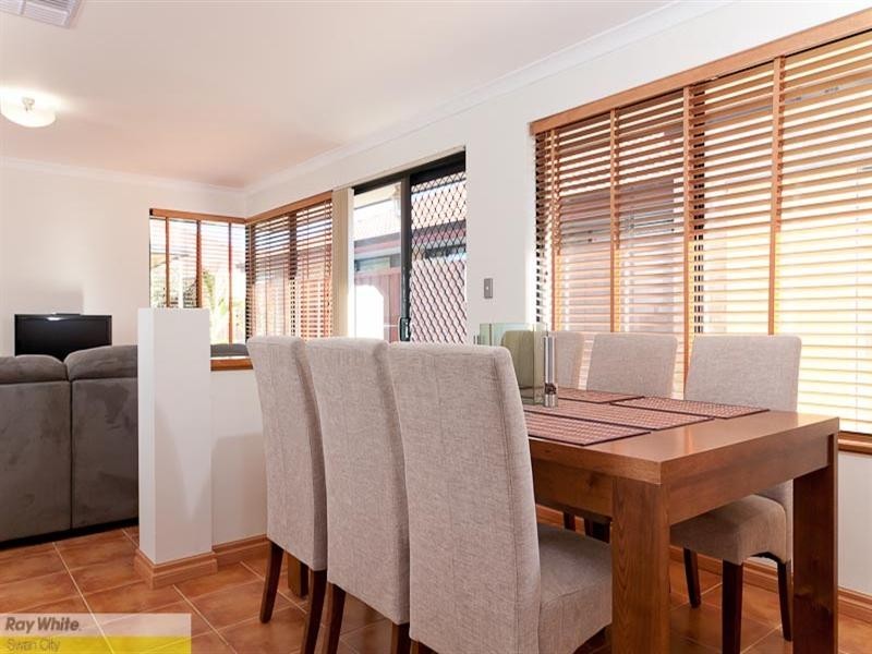 37 Sorrento Turn, Ellenbrook WA 6069