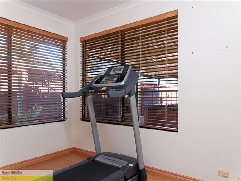 37 Sorrento Turn, Ellenbrook WA 6069