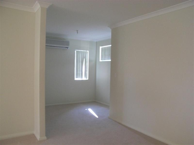 4/107 Morrison Road, Midland WA 6056