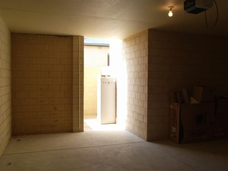 4/107 Morrison Road, Midland WA 6056