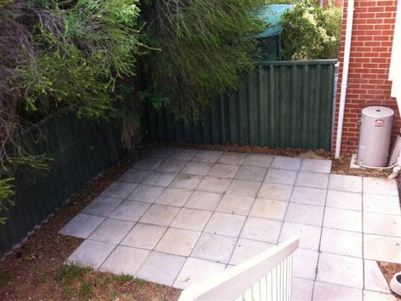 2/30 Montreal Avenue, Woodbridge WA 6056