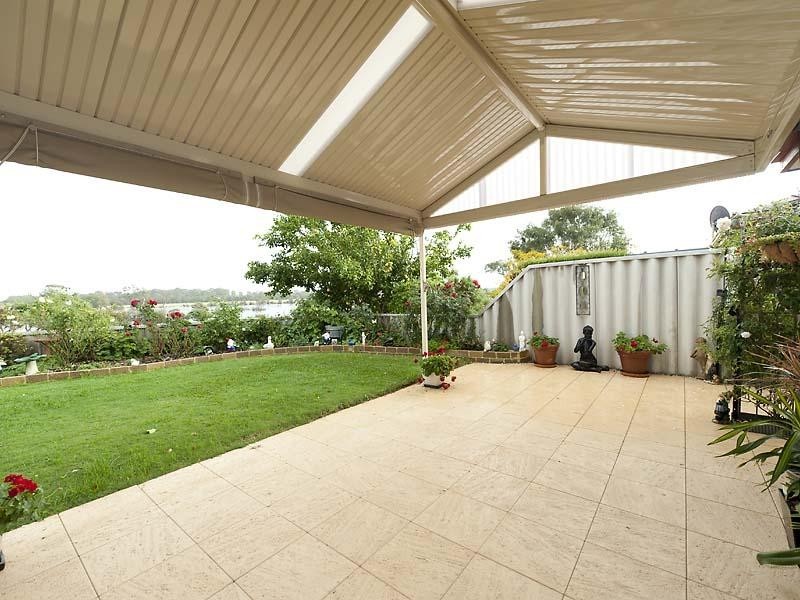 28/11 Elvire Street, Viveash WA 6056