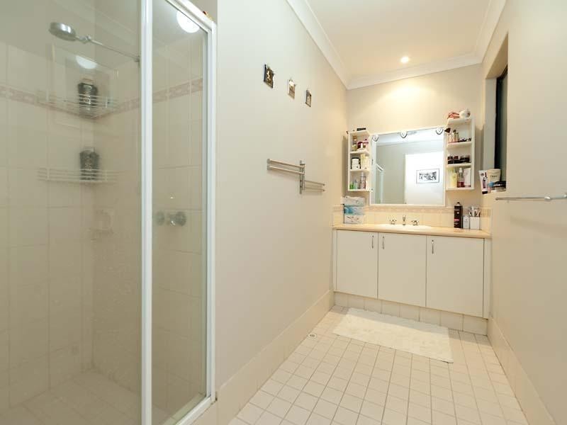 28/11 Elvire Street, Viveash WA 6056