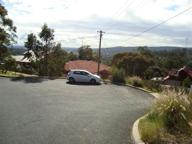 10 Alidja Lane, Swan View WA 6056