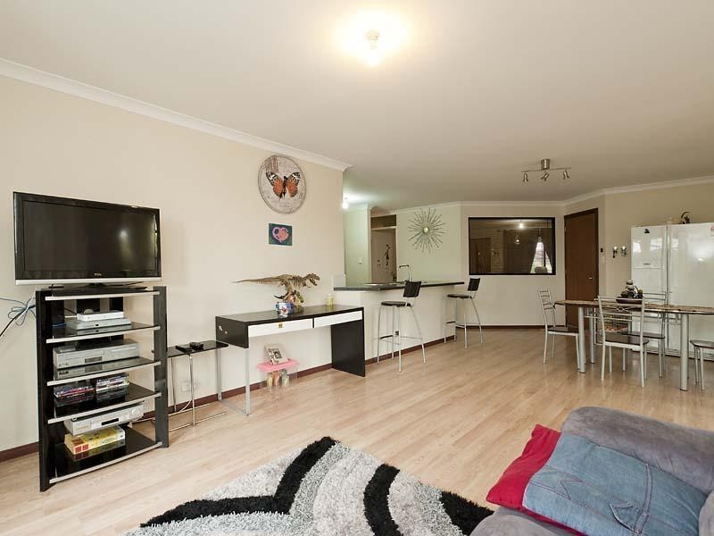 31 Pensacola Avenue, Caversham WA 6055