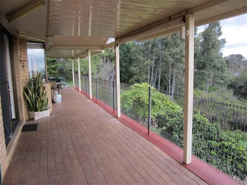 15 Boorabilla Way, Greenmount WA 6056