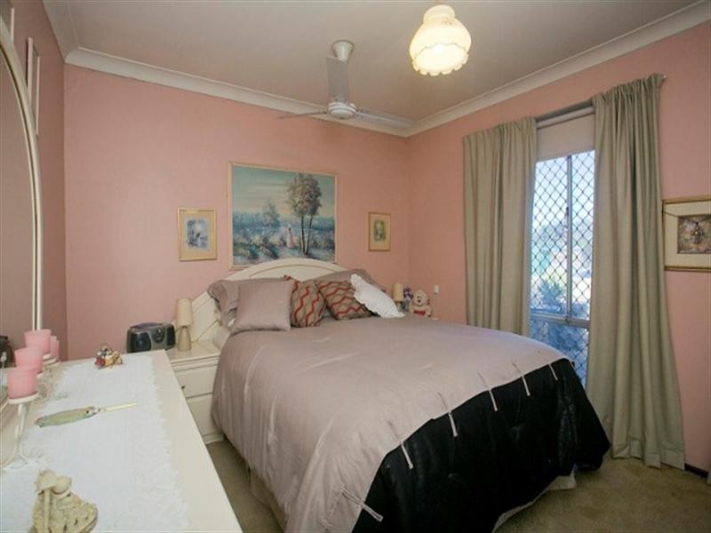16 Bishop Road, Middle Swan WA 6056