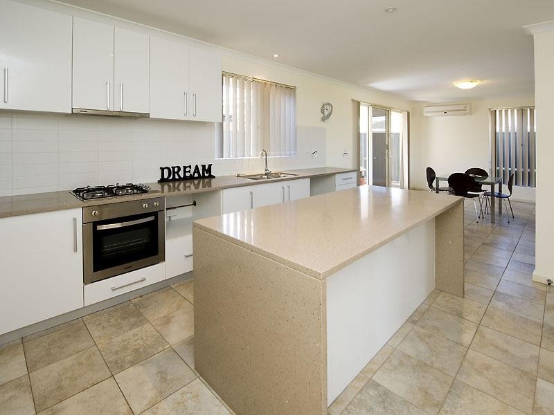 21 Waite Ridge, Aveley WA 6069