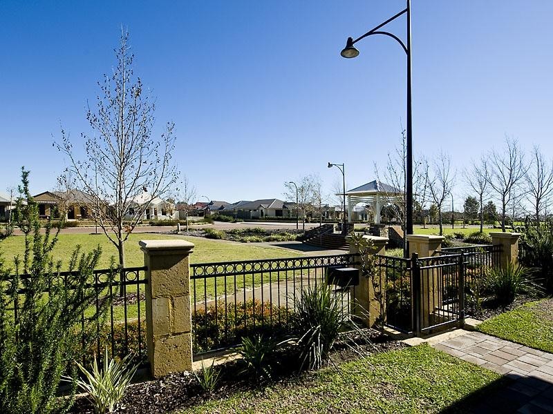 21 Waite Ridge, Aveley WA 6069